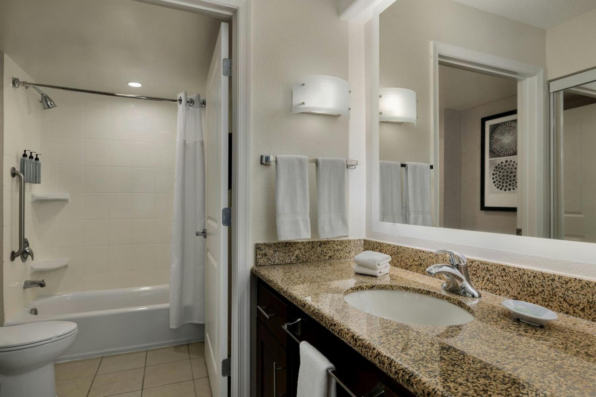 Residence Inn By Marriott Richmond Chester Woodvale Экстерьер фото